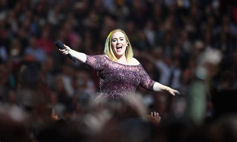 Adele-Konzert im Wembley: Ein Abend voller Emotionen und legendärer Gesangskunst!